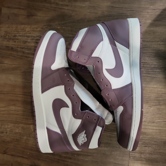 Jordan 1 Retro High OG Mauve - Picture 5 of 12